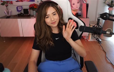 pokimane aznude